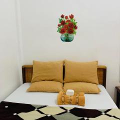 Queen's Room Rental 1