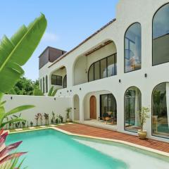 Nusa Loft Villa 3BR with Rooftop Space In Uluwatu