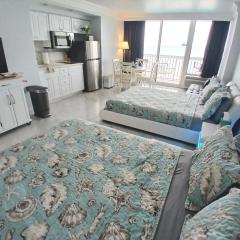 Amazing Ocean View Beachfront Entire Apartment Direct access to Beach