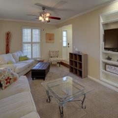 Mins to Blessing Hospital, Miss River, Country Club