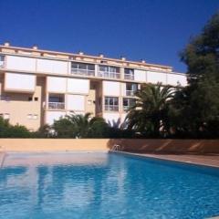 Appartement 6 personnes avec loggia dans résidence avec parking - FR-1-837-61