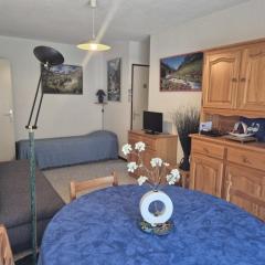 Appartement T2 avec Balcon et Parking à Cauterets - FR-1-234-350