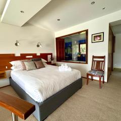 BlueWater Penthouse GuestSuite 3