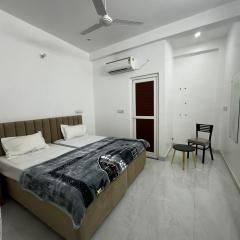 Shri Radha Kripalu Dham