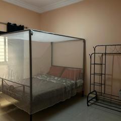 Chambre avec salle de bain privative