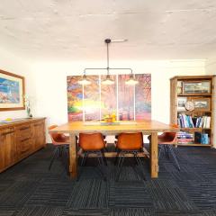 Aloha Bayside lower ground suite with full kitchen