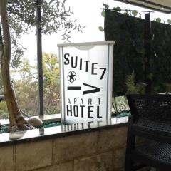 Suite 7
