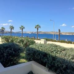 Seafront Semi-Villa with the Best Seaview