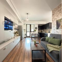 Lucas Apartments 1&2 Bdm near Palas Mall with Park