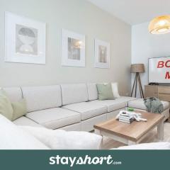 StayShort - Cozy 1-Bedroom Apartment for 4 in Dubai Marina!