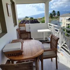 Appartement lumineux avec terrasse à Les Trois-Îlets