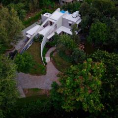 Valencia Club Abu - Resort In Abu