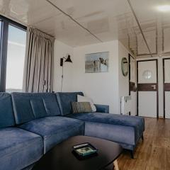 Houseboat Campi Uitgeest