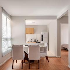 Apto Térreo Completo com Ar Cond para 5 Hóspedes Próximo a Florianópolis