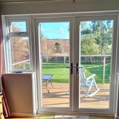 Countryside 2 Bed Bungalow with Stunning Views