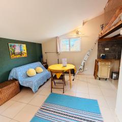 Provençal Getaway Pool Studio Hiking