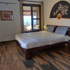 SnowPeak Villa 3-BHK Pet-friendly Hideaway with Hill Views