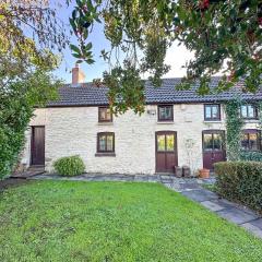 Laurel Cottage by STAE-Homes