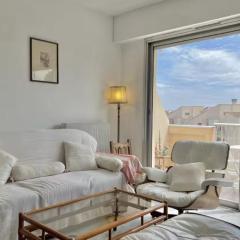 Bright apartment at the gates of Cannes