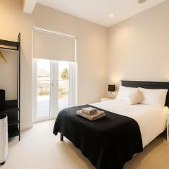 The Fratton Apartment with parking