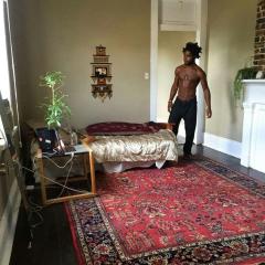 Cozy Room with large balcony Kibuli