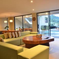 Emerald hill mountain 8 BR and 4 BR honeymoon suite private plunge pool karaoke heated pool