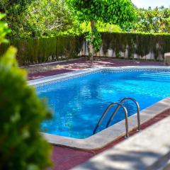 Chalet Individual Con Piscina, de 3 habitaciones en Coma-ruga