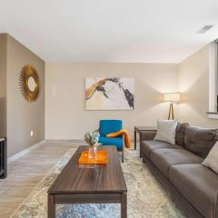 NEW 3BR Modern Downtown Apartment