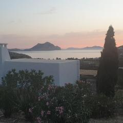 Villa Handras, 2 units, by Amorgos Holiday Homes