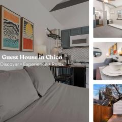 The Red Door Guesthouse - Cozy, Central and Quiet