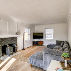 Home with Spacious Yard, 3 Mi to Dtwn Des Moines!