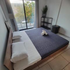 Nicole sharing apartments