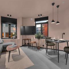 City Center Apartment - 2 steps from main street!