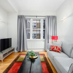 1BR Walk to Tower Bridge & Aldgate Station