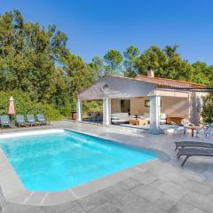 Villa Romarin by Villa Plus