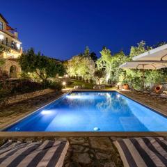 Horizon View Lefkara with Pool, Garden, Parking