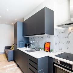 1 Bedroom Apartment-Free Parking