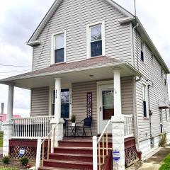 3 Bedroom Home, near downtown, Tremont, Ohio City!