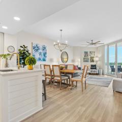 5 Star Resort 6th fl 2BR 2 BATH King Suite Shuttle Pools Family