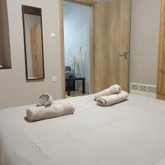 Johanna's Cozy Pearl