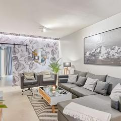 Diego - Cervino 3860 · Luxury Apartment w/ private patio chic area