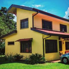 Valle del Arenal House Family Home in La Fortuna