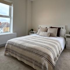 Central Aldershot Private room, Near Station & Town Centre