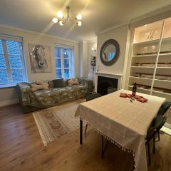 Dublin Central Spacious 2BR Apt in Temple Bar