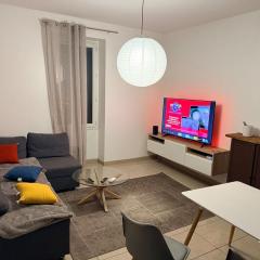 logement entier chambre salon proche du velodrome et Prado calme et spacieux