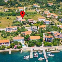 Seaside holiday house Barbat, Rab - 25029