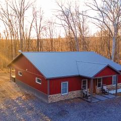 Snaggy Mountain Oasis- 3 bedroom with Hot Tub Near Trails