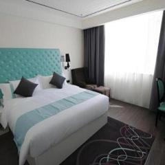 Xana Lite Korla Xiangli Avenue Food Street