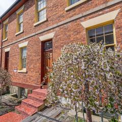 Ground floor heritage 1 bed plus parking