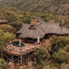 Tshwene Lodge
